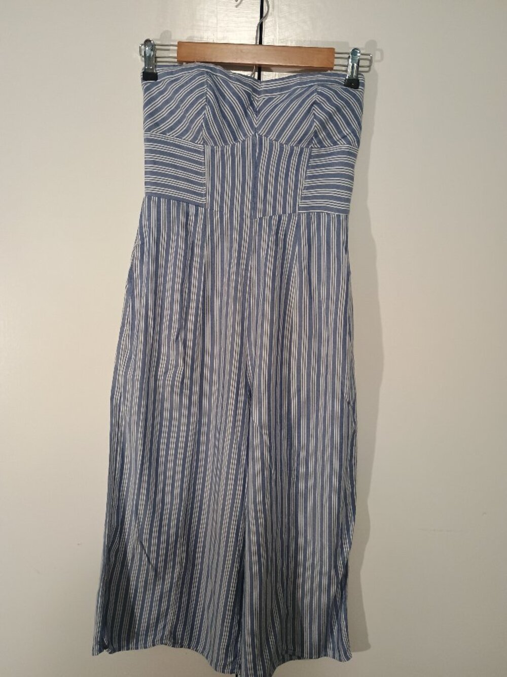 American Eagle Size 4 Blue White Striped Strapless Wide-Leg Jumpsuit - Picture 2 of 11